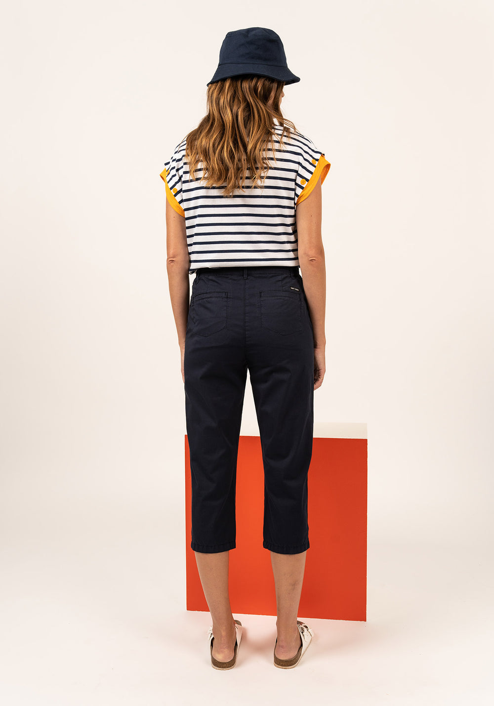 Marinette Capri pants (MARINE)