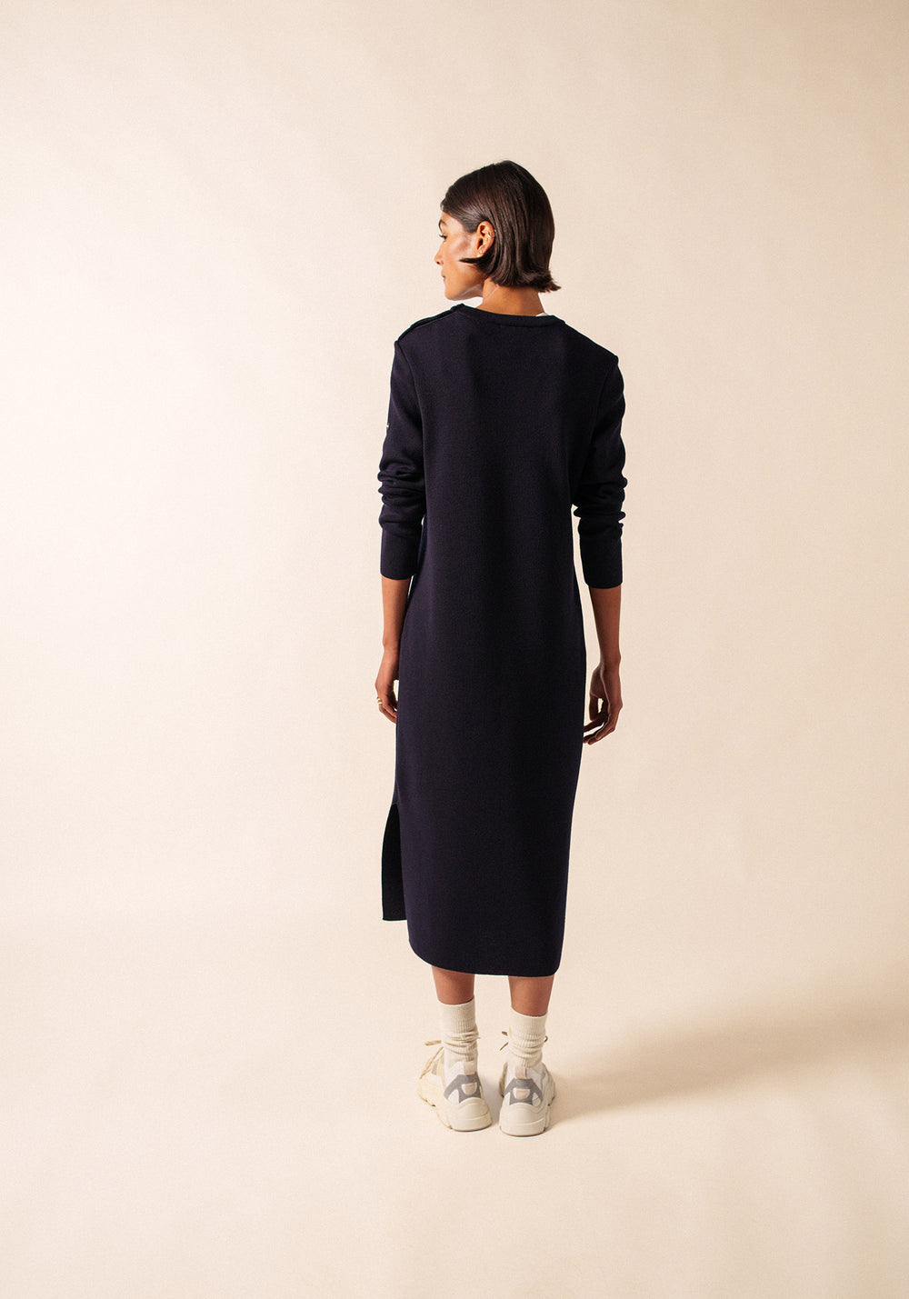 Marée Long Knitted Dress - plain, in wool (NAVY)