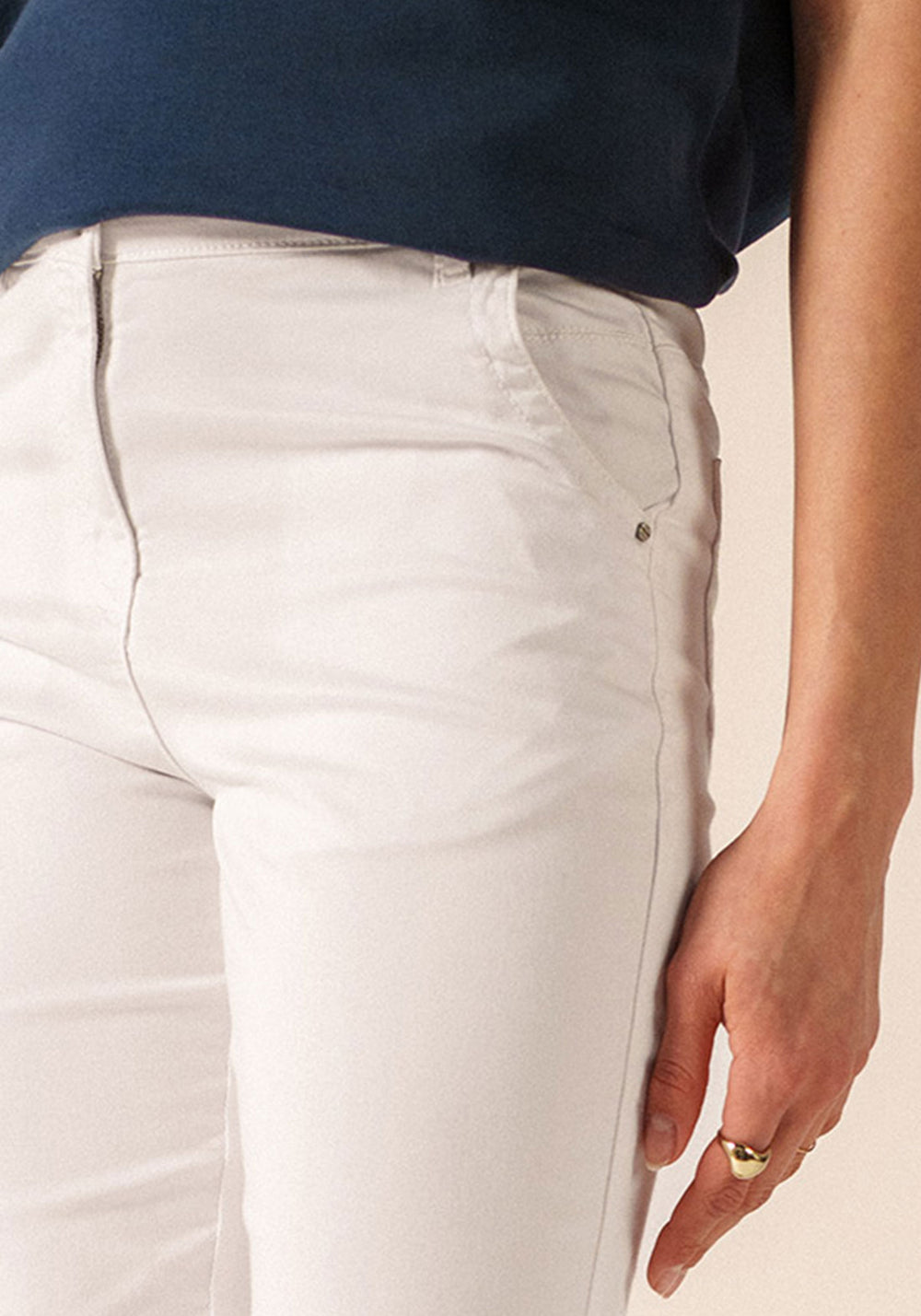 Samantha Bermuda shorts (BLANC)