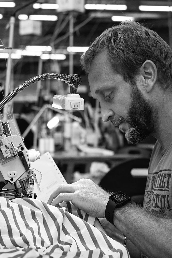 The <i>seamstresses'</i> golden fingers