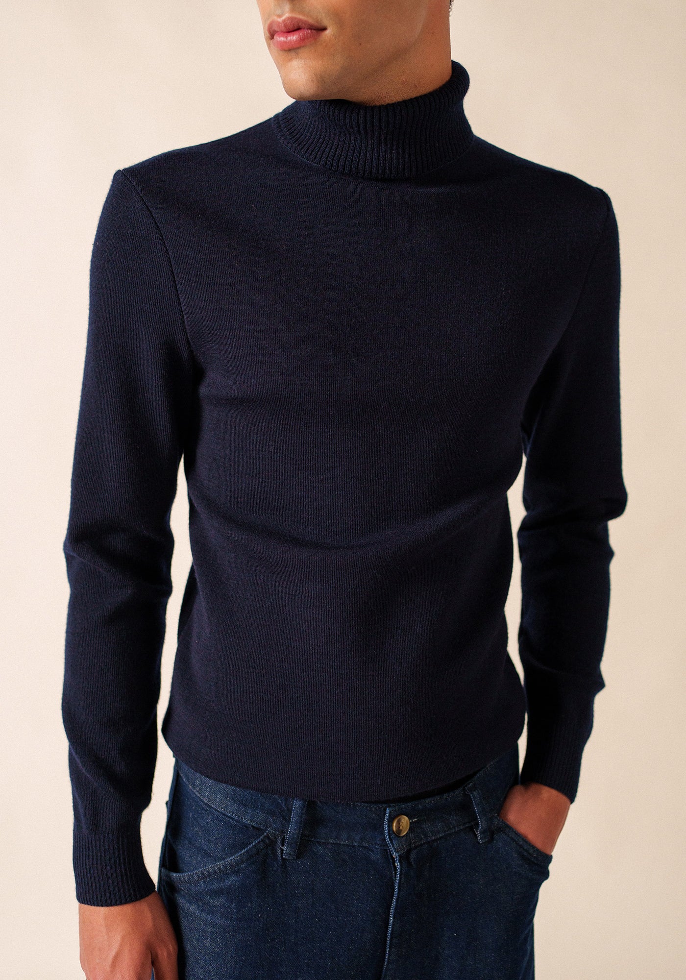 Bretagne turtleneck jumper - plain, in wool (MARINE)
