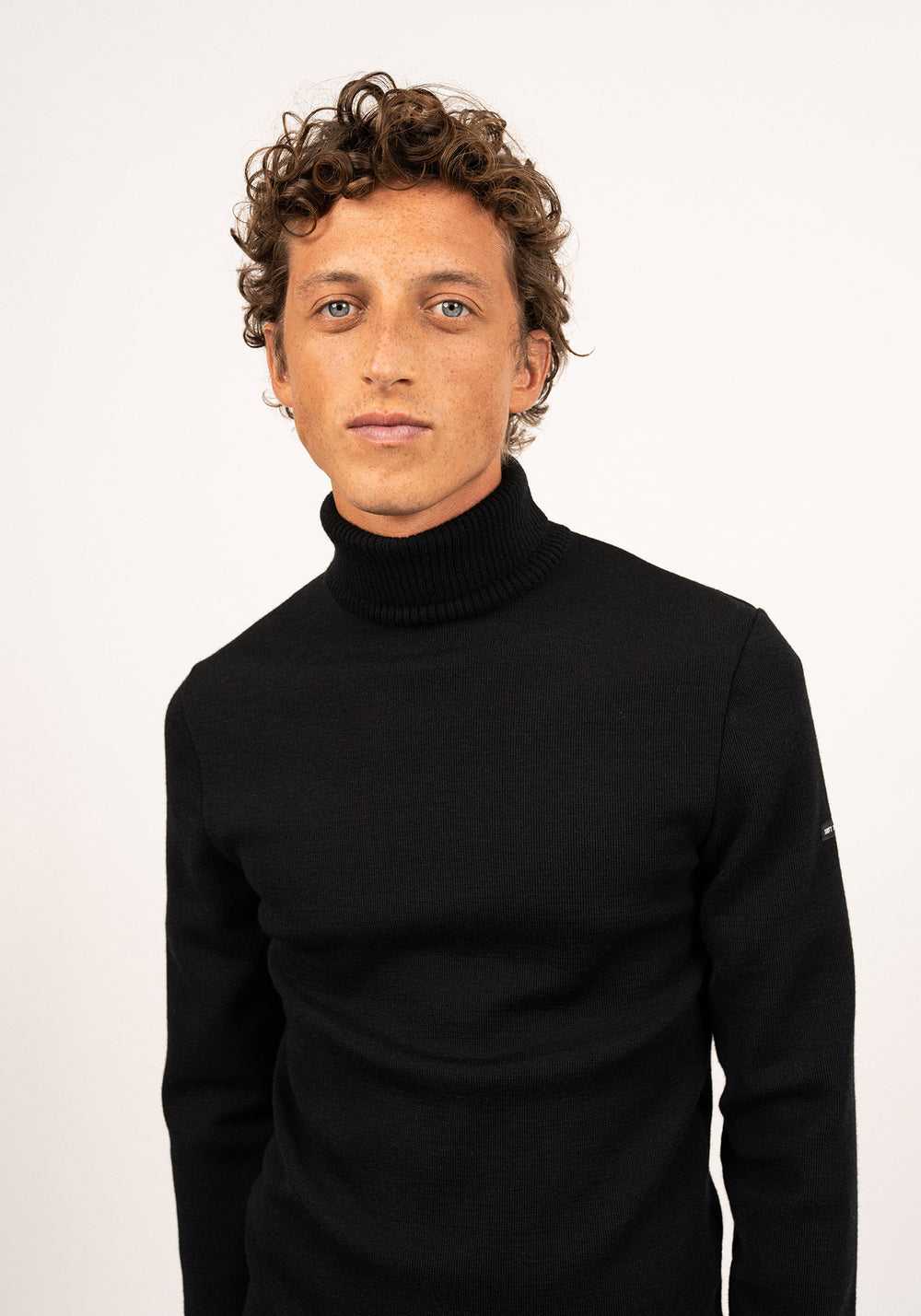 Bretagne turtleneck jumper - plain, in wool (NOIR)