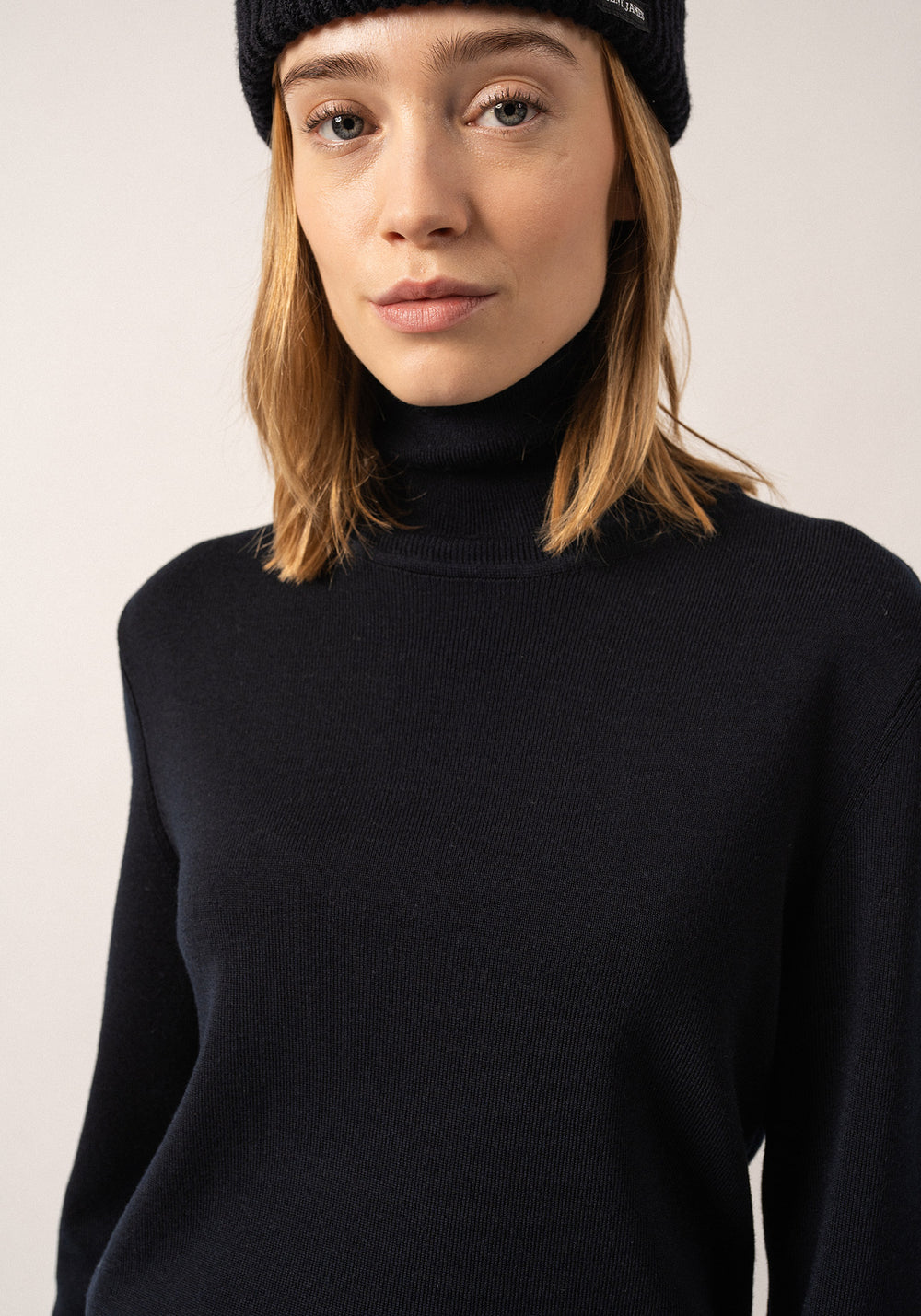 Houat turtleneck jumper - in wool (NAVY)