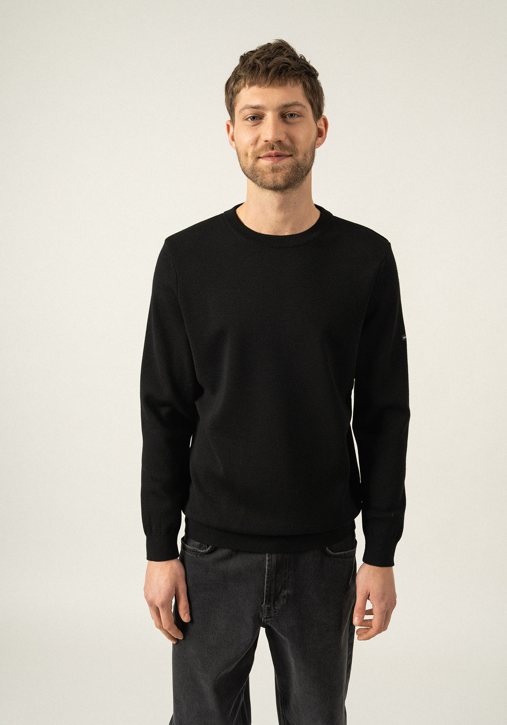 Cruiser round neck jumper - in soft wool (NOIR)