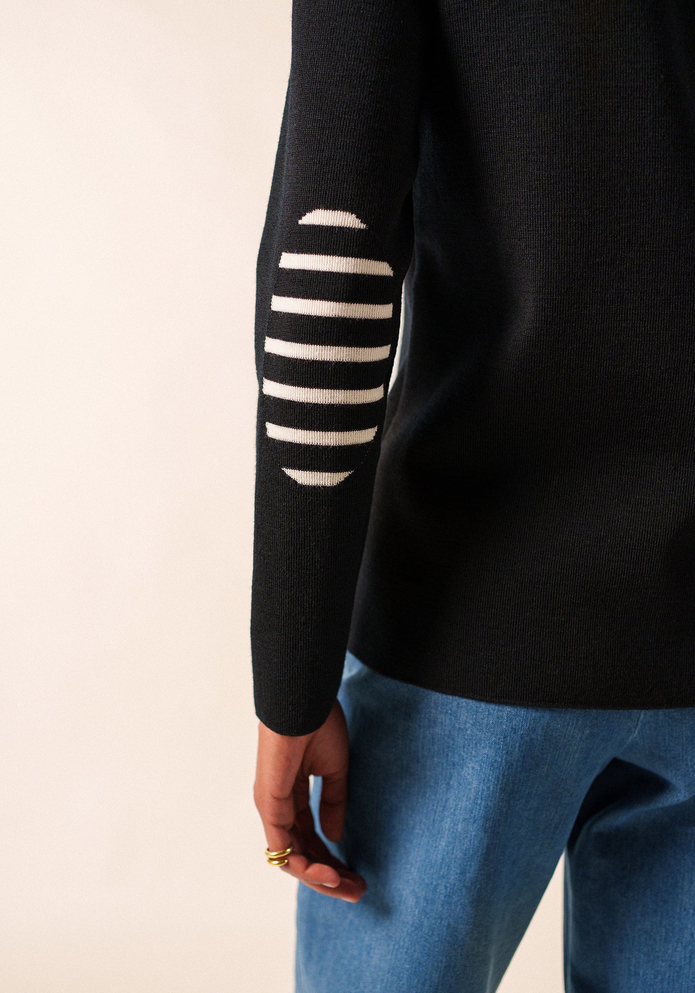 Bregançon plain sailor jumper - striped elbow patches, in wool (NOIR)