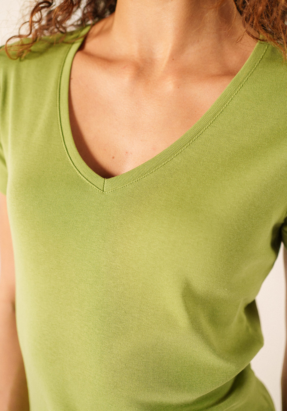 T-shirt Ajaccio V-neck – in cotton (OIL)