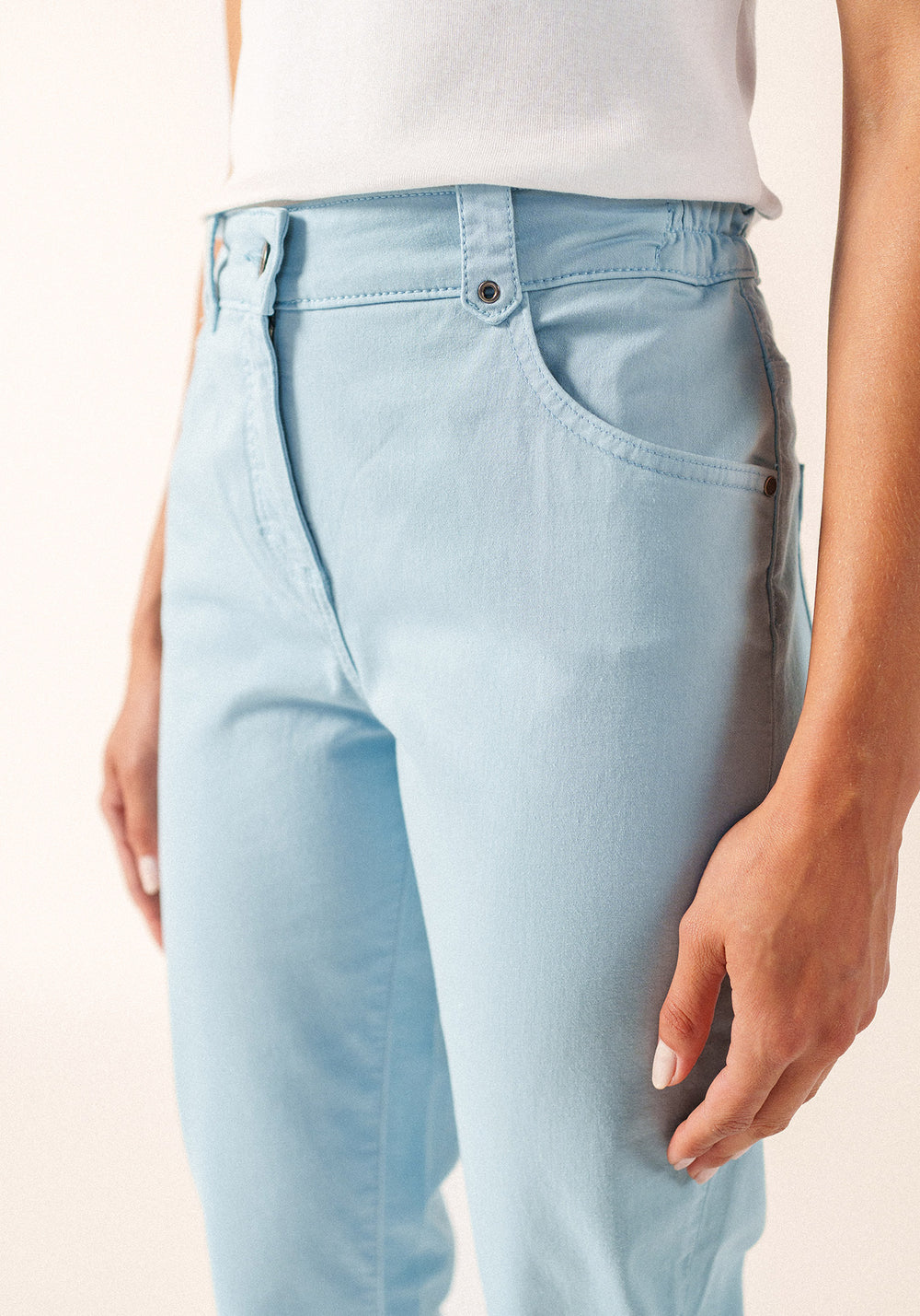 Elodie Capri pants (NUANCE)