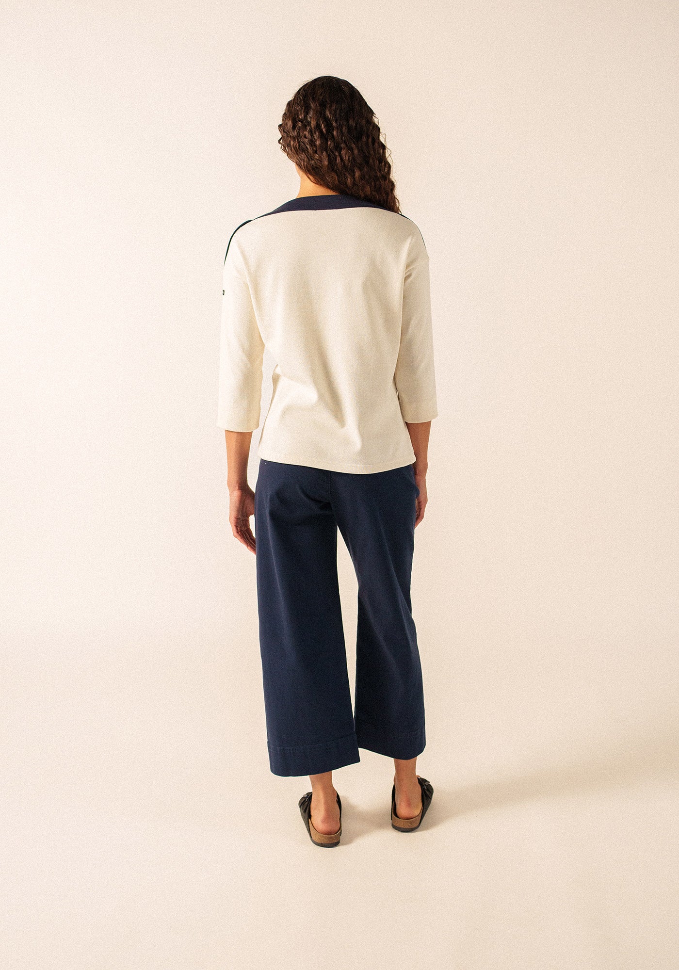 Latsia T-shirt x Isabelle Ballu (ECRU/NAVY)