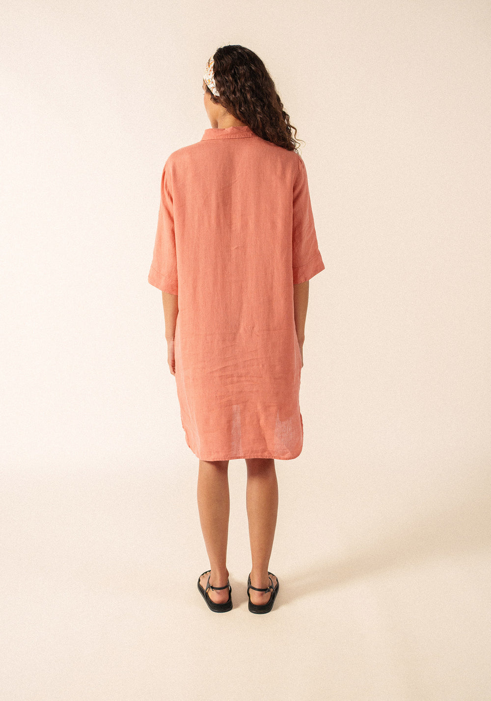 Vestido de lino Léonie (ARGILE)