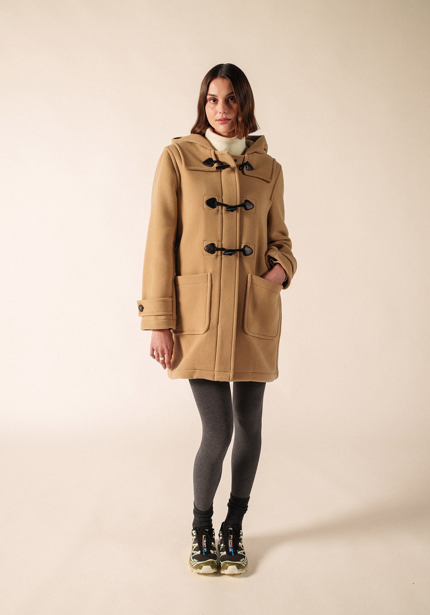 Abrigo clásico tipo duffle (BEIGE OSCURO)