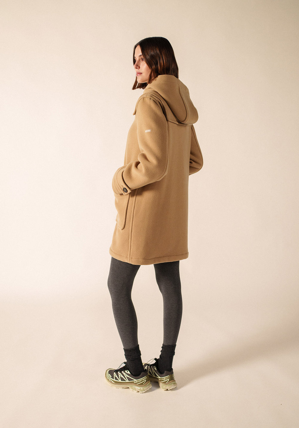 Abrigo clásico tipo duffle (BEIGE OSCURO)