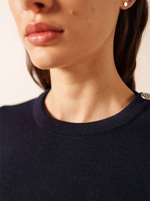 Remeshed round neck